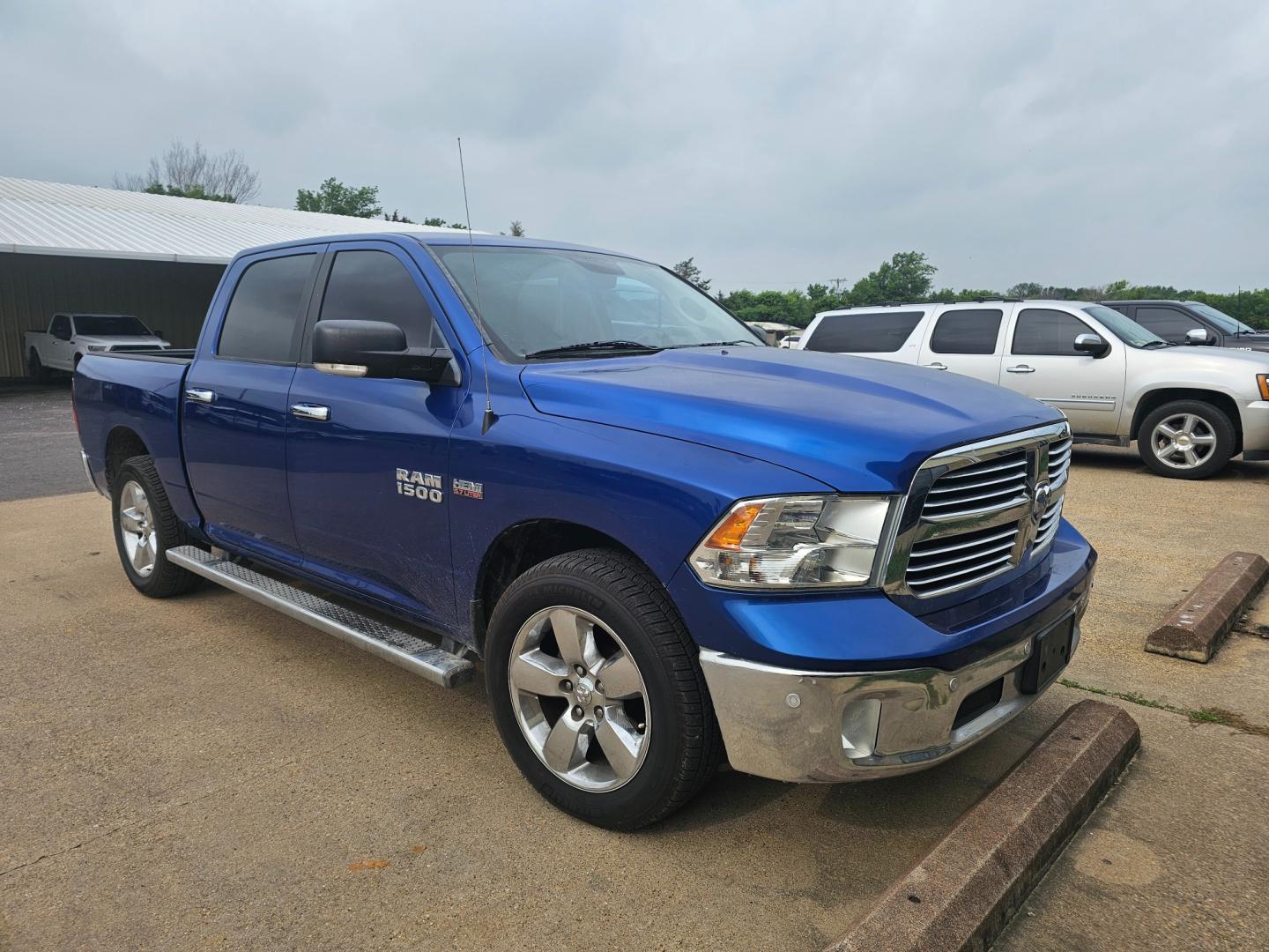 2015 BLUE RAM 1500 SLT Crew Cab SWB 2WD (1C6RR6LT1FS) with an 5.7L V8 OHV 16V engine, 6-Speed Automatic transmission, located at 533 S Seven Points BLVD, Seven Points, TX, 75143, (430) 255-4030, 32.313999, -96.209351 - Photo#1